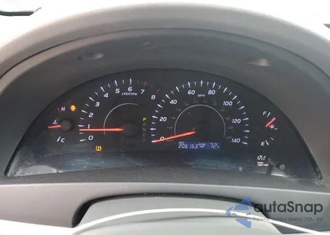 2011 Toyota Camry Base z USA, uszkodzony, nr VIN 4T1BF3EK7BU682420